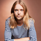 Maroon 5's James Valentine: 'Adam Levine Is An Amazing Lead Player'