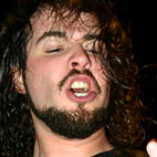 http://www.ultimate-guitar.com/news/images/11676_0ebd70e476e08a021a8b1283e90f4b84_small_1.jpg