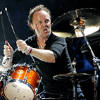 Metallica: 'We'd Love To Play Glastonbury'