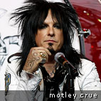 Motley Crue: Best Buy Version Of 'Greatest Hits' To Include 'Crue Fest 2' Documentary DVD