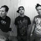 Blink-182 Give Away 'Surprise Gift' With Album Pre-Orders