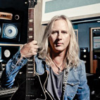 New Alice In Chains Has 'Some Real Filth', Says Guitarist Jerry Cantrell