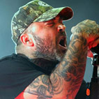 Staind Singer Threatens Mud-Throwing Fan