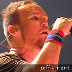 Pearl Jam Bassist Injured During Robbery