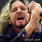 Pearl Jam Plant Trees To Offset US Tour Carbon Footprint