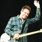 Led Zeppelin's John Paul Jones Joins Seasick Steve Onstage At Reading Festival