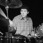 Former Oasis Drummer Wants Gallagher Brothers Reunion