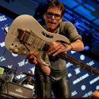 Steve Vai Presented With Les Paul Award