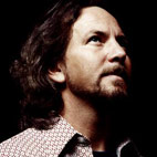 Eddie Vedder Raises $1.7 Million For Obama