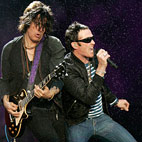 Stone Temple Pilots Singer Scott Weiland: 'I'm Open To A Velvet Revolver Reunion'