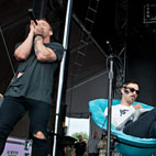 Dillinger Escape Plan Guitarist Breaks Hand
