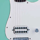 Tom DeLonge Strat