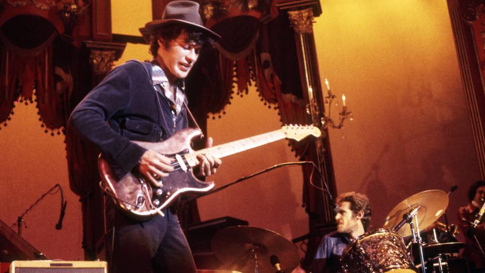 Relic Singer Fender Custom Shop Product Manager Explains Most Important Things About ...