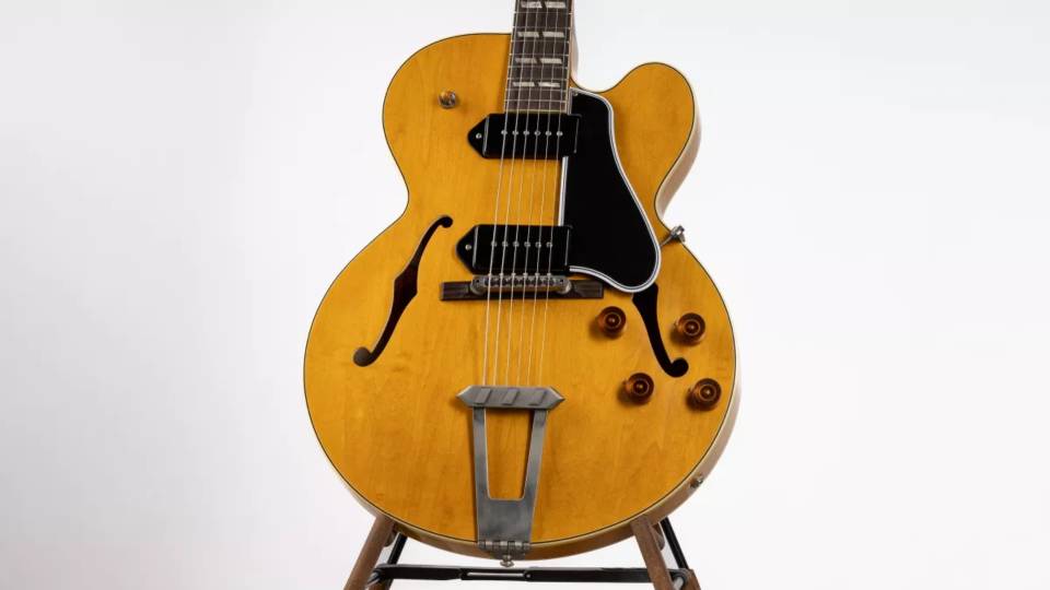 Gibson Opens a Virtual UK Demo Shop in Partnership with Reverb Pre