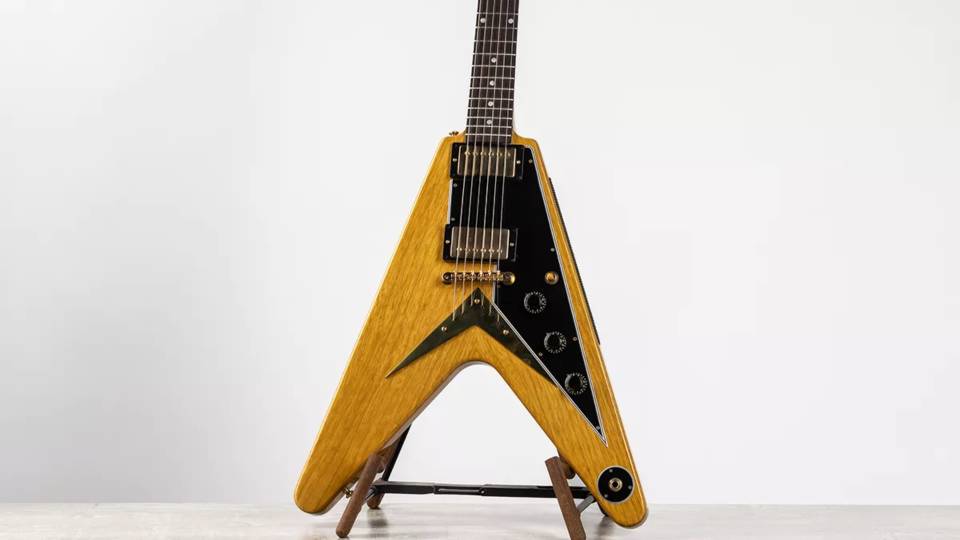 Reverb uk guitars hotsell