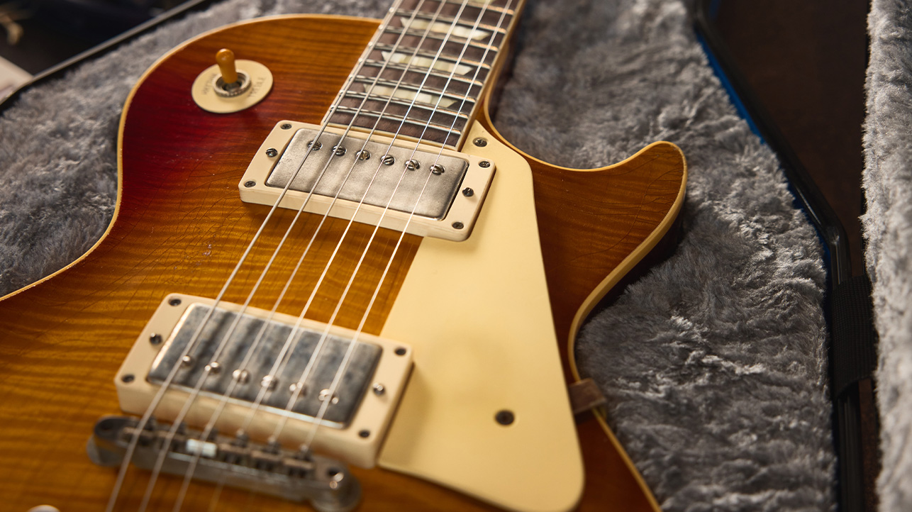 Gibson Custom Shop Makes Replica of Jason Isbell's '59 Les