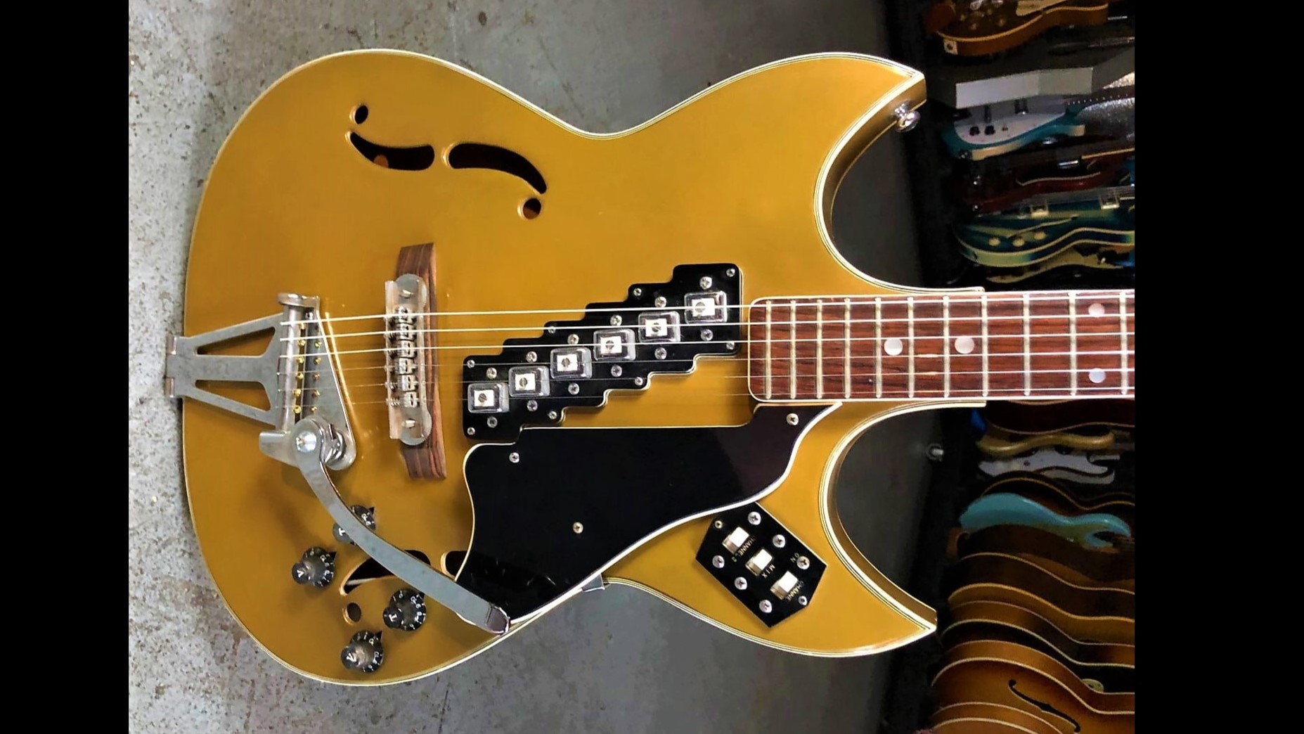 Sekovaフルアコ Greco EG135 US輸出仕様 60s後半 フジゲン Sekova Grecian Guitar: A 1960s FujiGen Oddity With a Split Pickup