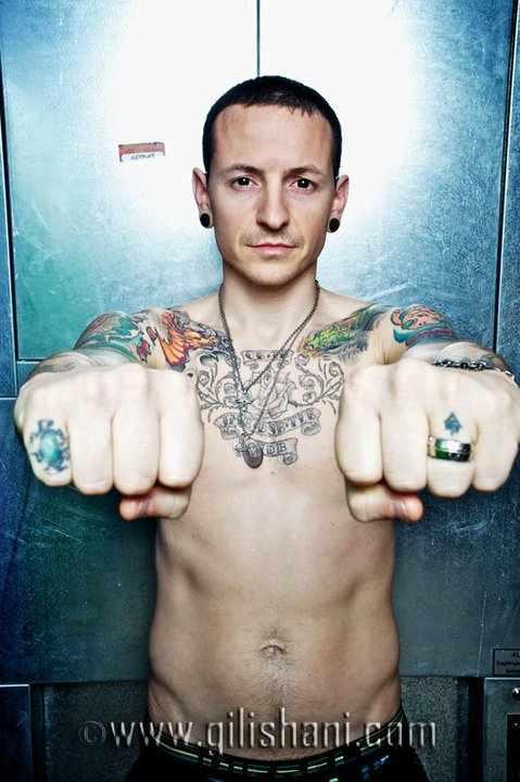 Image result for chester bennington tattoos | Честер беннингтон,  Музыкальные группы, Честер