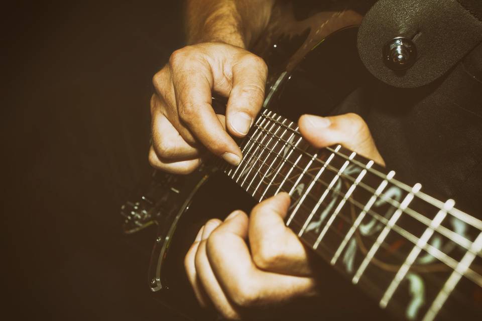 The Essential Guitar Tips for Experienced Players