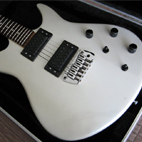 Peavey: Milestone 6 String