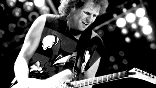 How to Play 'Working for the Weekend' by Loverboy From the Man Who Wrote It