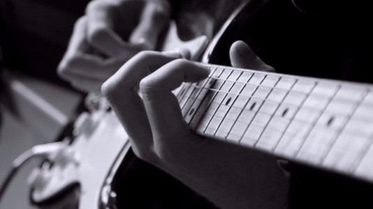 Integrating Alternate-Picked Arpeggios Into Your Solos