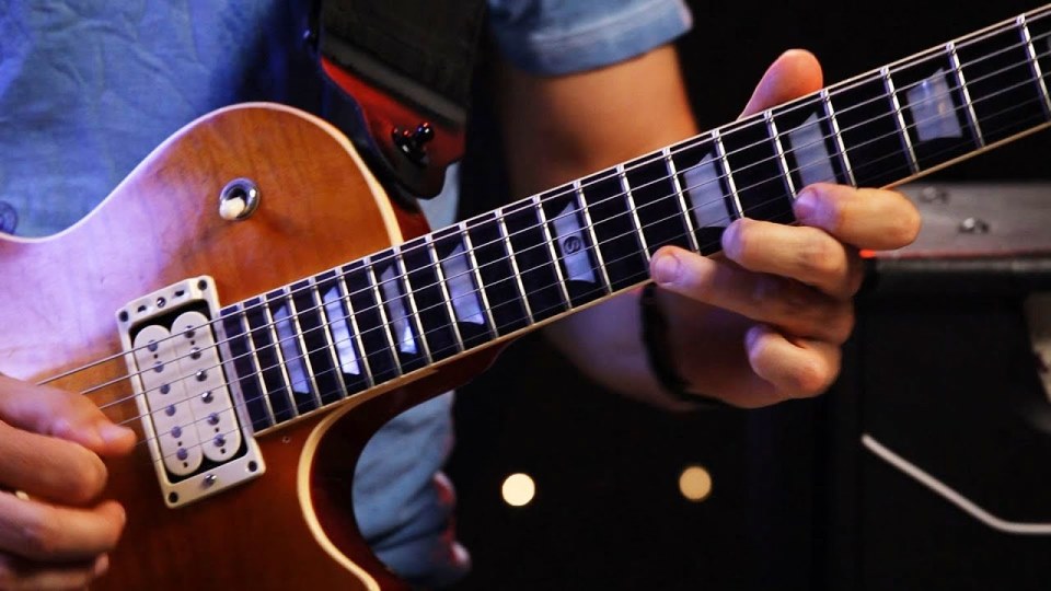 How to Practice Your Picking Hand Speed | Ultimate Guitar