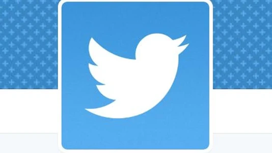 4 Ways to Use Twitter to Increase Your Fanbase