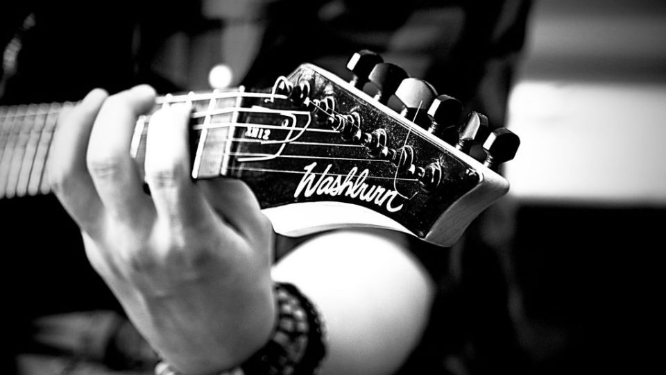 The Best Notes To Play In A Guitar Solo Guitar Lessons Ultimate