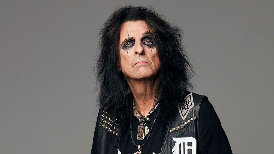 7 Artists and Bands Who Don't Own Any of Their Songs Articles