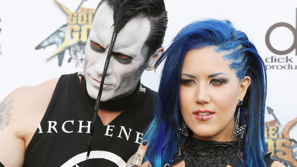 Alissa White gluz’s Boyfriend + Relationships, Exes & Rumors 2023