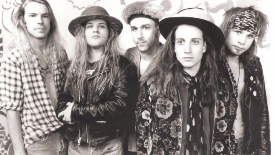 https://www.ultimate-guitar.com/static/article/news/1/102641_0_meta_ver1580419196.jpg