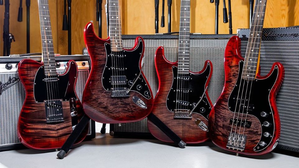 【AMERICANA/アメリカーナ】MASTERPIECE back Tsh Fender Joins Forces With Guitar Center on New Exclusive