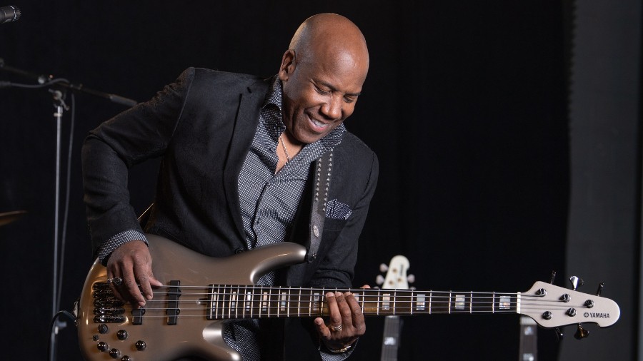 Session Bass Legend Nathan East Names Biggest Advantages of Going