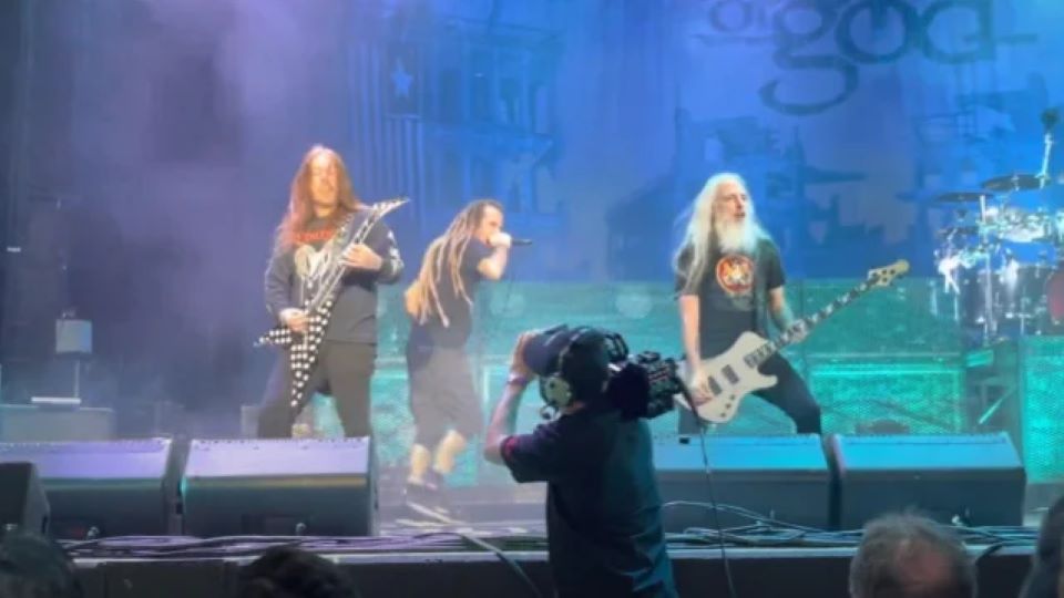 Watch: This is What Lamb of God Sound Like With Ex-Machine Head's Phil Demmel On First Tour Show – Ultimate Guitar