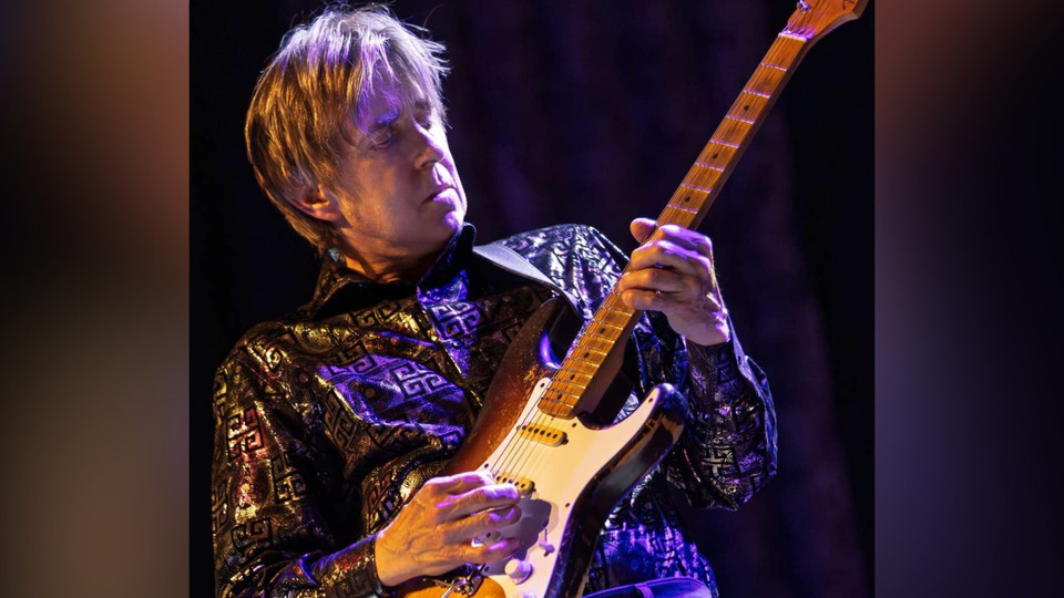 Eric Johnson Talks Gear: What's on My Pedalboard These Days Eric