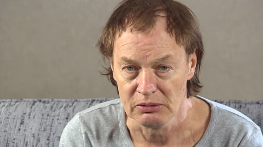 Angus Young Explains What He Must Do Before Every AC/DC Show, Speaks Up on Surprising Onstage Fear | Ultimate Guitar