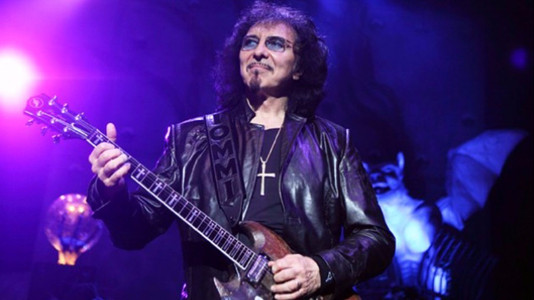 10 Best Left-Handed Guitarists