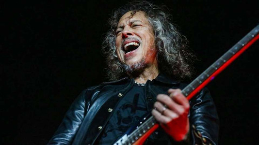 kirk hammett singing kirk hammett the song off latest metallica album i like kirk hammett singing kirk hammett the song off latest metallica album i like