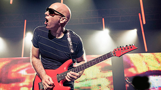Joe Satriani Trying to Cover a Hendrix Song Is the Most Dangerous Thing Guitarist Can Do