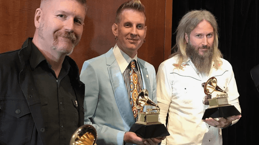 AX7 singer says attending Grammy Awards a waste