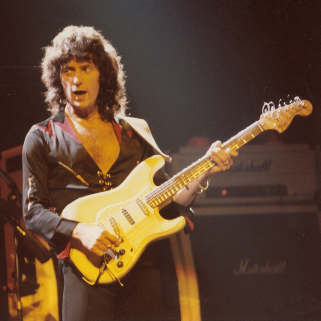 Top 9 Extended Live Guitar Solos In Rock Music Articles
