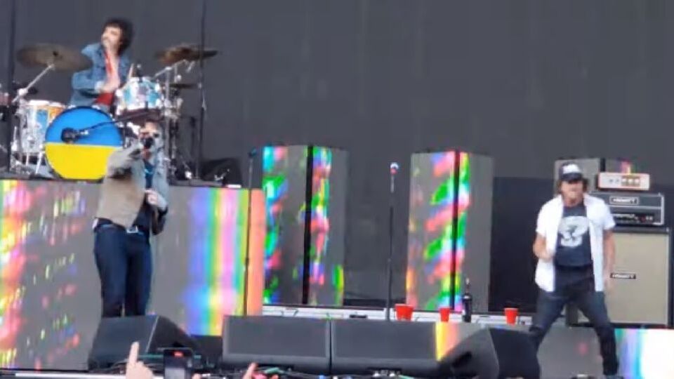 Watch Eddie Vedder Joins The Strokes Onstage at Seattle Show