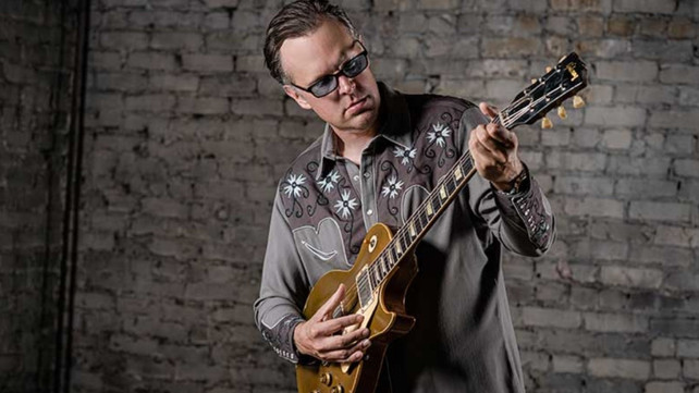 Joe Bonamassa Explains His Love for Les Pauls: 'It Makes It Easier to