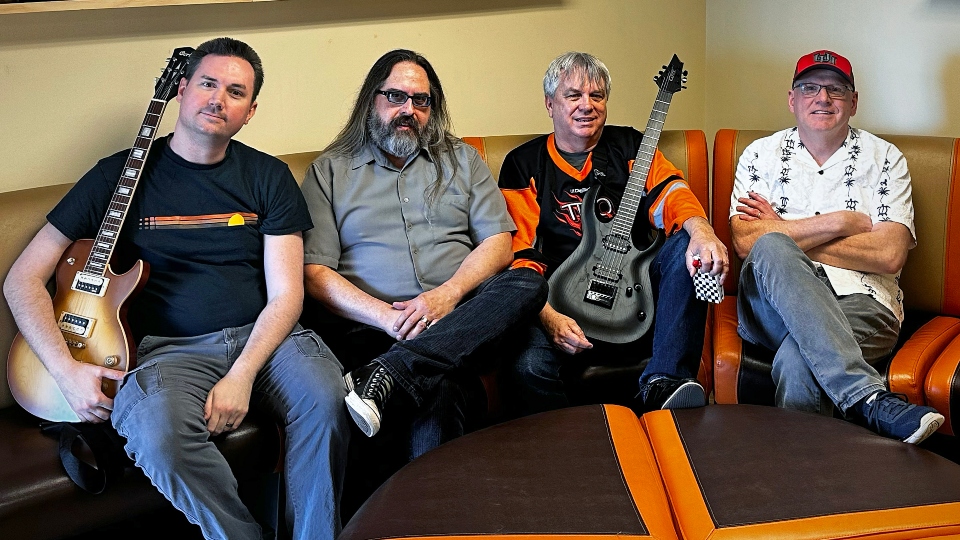 www.ultimate-guitar.com