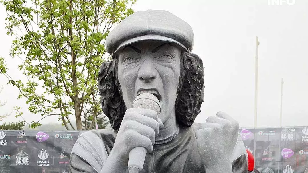 Statue of Brian Johnson Unveiled, It's Where He Played His First Show ...