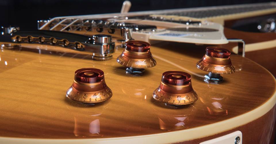www.ultimate-guitar.com