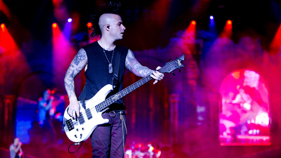A7X Bassist Johnny Christ When to Use a Pick & When to Play With