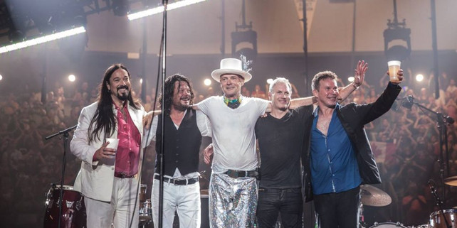 Top 10 Successful Artists Who Haven T Made It Big In The Us