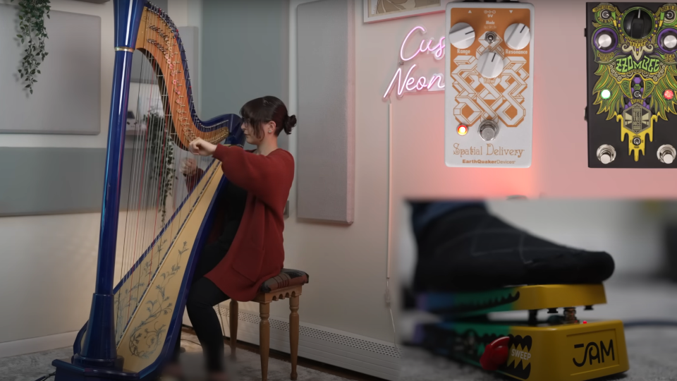 WTF This Is What a Harp Sounds Like Through Different Wah Pedals